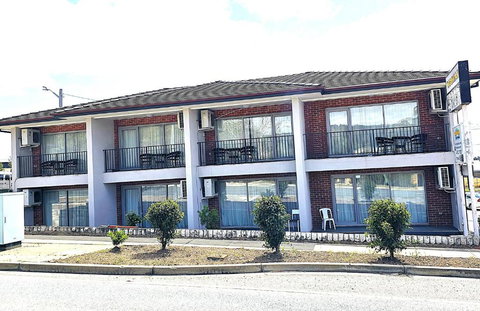 Rainbow Motel Queanbeyan - Accommodation Whitsundays 2