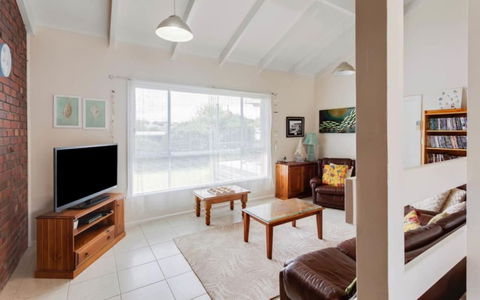 Ratties Residence 6 Carnegie St Port Ellliot - No Linen Included - Accommodation Whitsundays 1