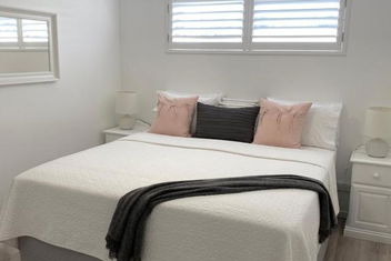 Rainbow Beach Dream Newly Renovated Stylish One Bedroom Apartment with Accommodation Whitsundays