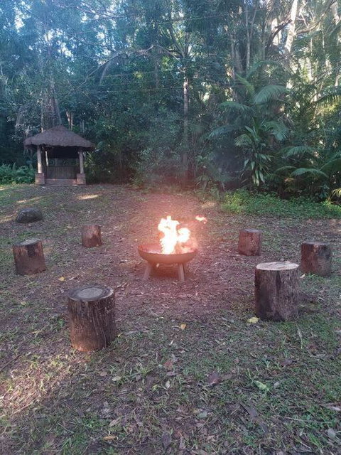 Rainforest Retreat-Fireplace-BBQ-3 Acres- - Accommodation Whitsundays 2