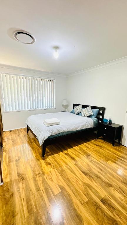 Quiet Family Townhouse In Wollongong CBD - Accommodation Whitsundays 2