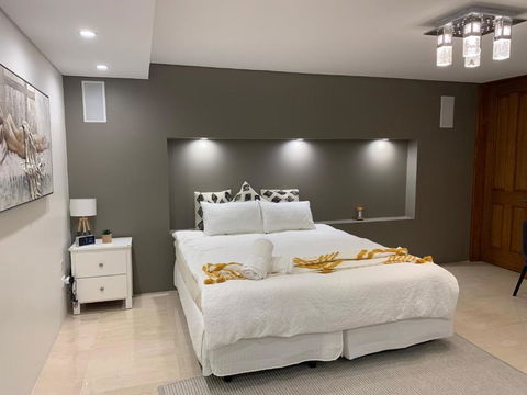 Putney Studio, Short Drive To Parklands & Olympic Park - Accommodation Whitsundays 3