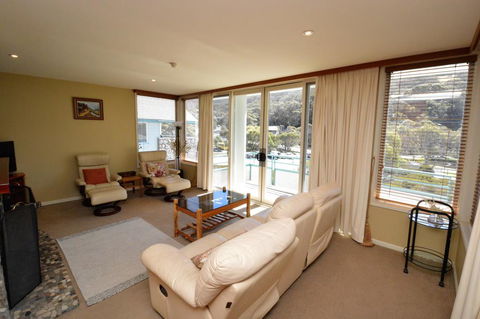 Aspect 2 - Accommodation Whitsundays 1