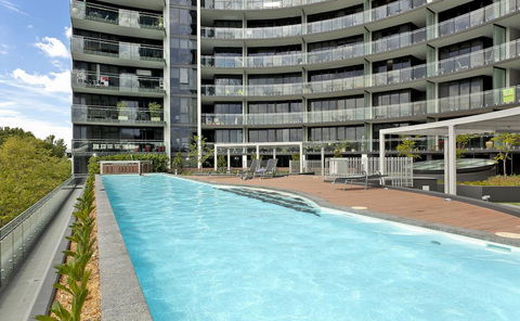 Astra Apartments Canberra - Manhattan - Accommodation Whitsundays 0