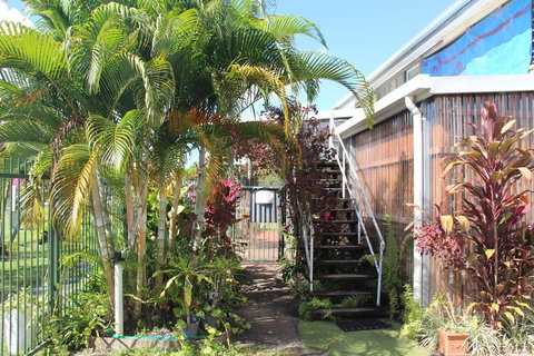 Asylum Cairns Hostel - Accommodation Whitsundays 2
