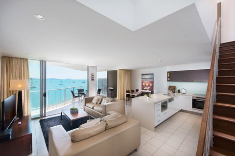 At Marina Shores - Accommodation Whitsundays 1