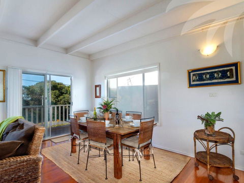 At Tintagel - Accommodation Whitsundays 1