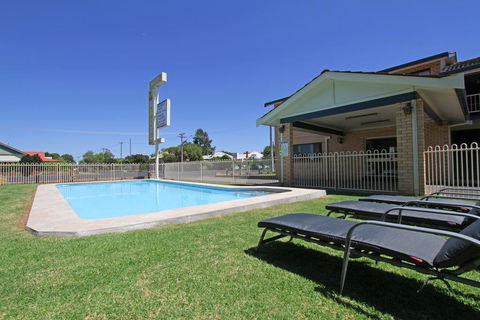 Atlas Motel - Accommodation Whitsundays 1
