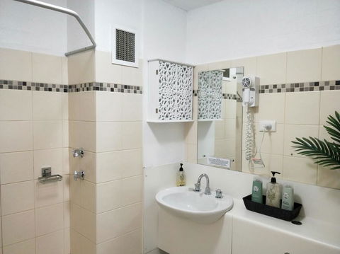 Atrium Private Stay Mandurah - Accommodation Whitsundays 0