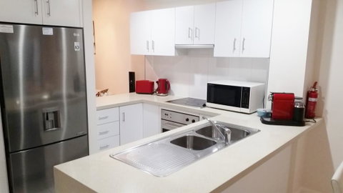 Attenborough Apartments - Accommodation Whitsundays 0