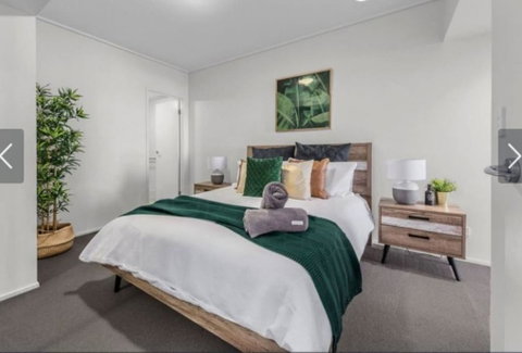 AU1 - Long Stay W Balcony RiverViews Fast WiFi - Accommodation Whitsundays 2