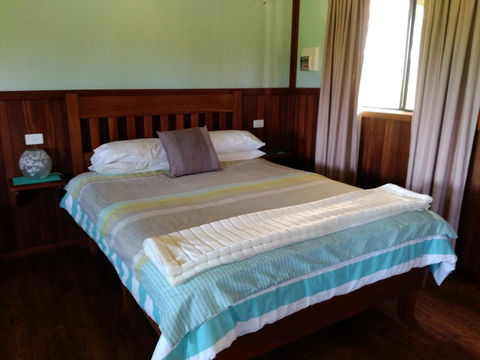 Augusta Chalet - Accommodation Whitsundays 3