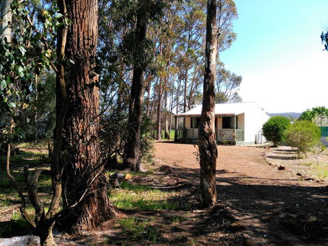 Augusta Chalet - Accommodation Whitsundays 0