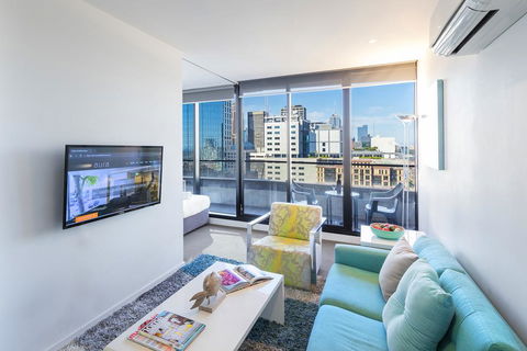 Aura On Flinders Serviced Apartments - Accommodation Whitsundays 2