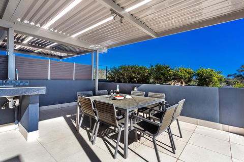 Aura Unit 10 - Shoal Bay - Accommodation Whitsundays 2
