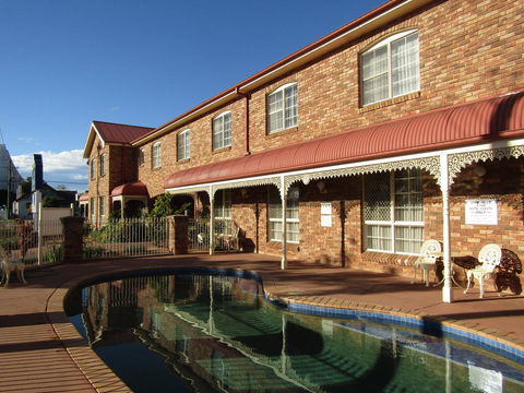 Australian Heritage Motor Inn - Accommodation Whitsundays 0