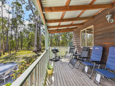 Australiana Cottages - Accommodation Whitsundays 2