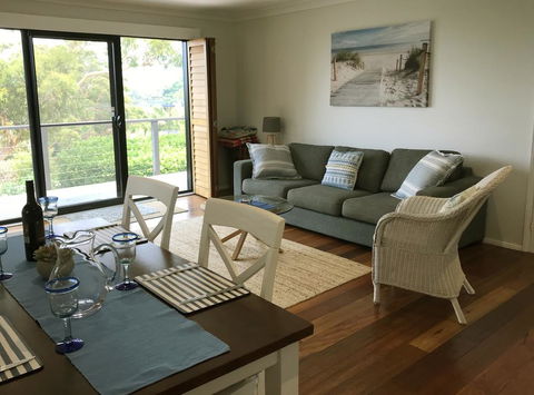Avalon Seashells 2 Bedroom Apartment With Pool - Accommodation Whitsundays 2