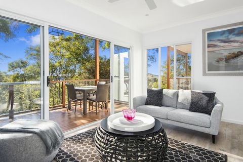 Avalon Tree House - Accommodation Whitsundays 0
