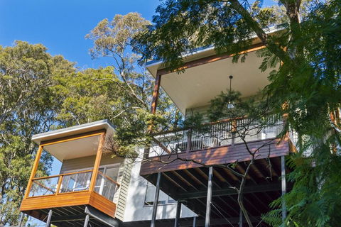Avalon Tree House - Accommodation Whitsundays 2