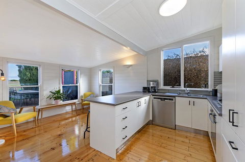 Avery Cottage - Accommodation Whitsundays 1