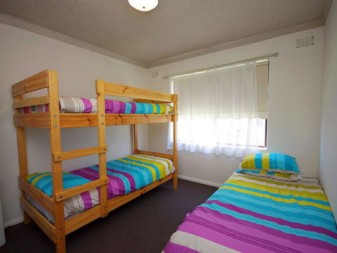 Avilla Court 1 - Accommodation Whitsundays 2