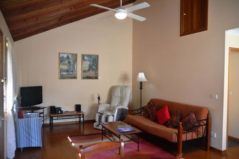 Avoca Cottages VICTORIA - Accommodation Whitsundays 1
