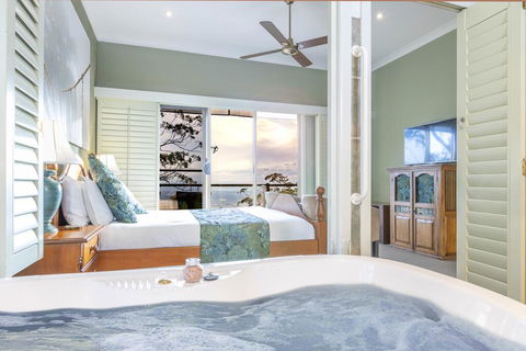 Avocado Sunset Bed & Breakfast - Accommodation Whitsundays 0