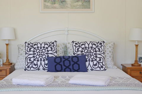 Avondale Cottage - Accommodation Whitsundays 3