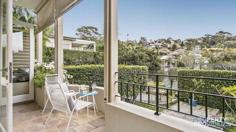 Awaba Aquatic - Footsteps To Balmoral Beach - Accommodation Whitsundays 3