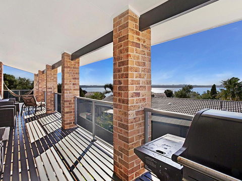 Away @ Nelson Bay, 29 Wollomi Ave - Incredible Water Views, Pet Friendly, WIFI & Aircon - Accommodation Whitsundays 0