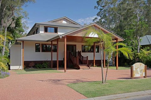 Away On Shirley Lane - Accommodation Whitsundays 0
