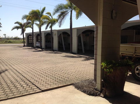 Ayr Max Motel - Accommodation Whitsundays 1
