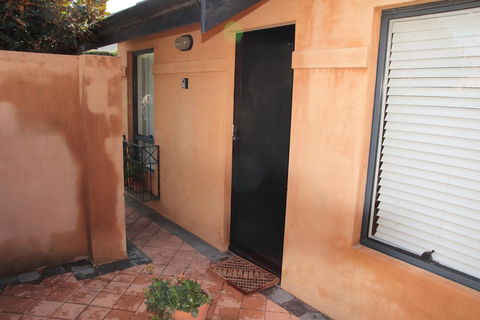 Azalea Villa - Close To The City Of Perth - Accommodation Whitsundays 2
