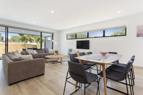 AZURE - ROSEBUD - Accommodation Whitsundays 1