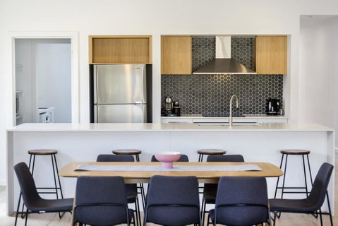 AZURE - ROSEBUD - Accommodation Whitsundays 3