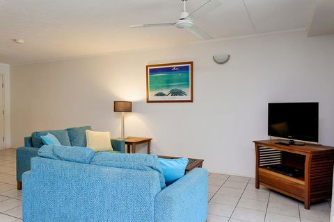 Baden 50 - Rainbow Shores, Swimming Pool, Walk To Beach, Tropical Surroundings - Accommodation Whitsundays 3