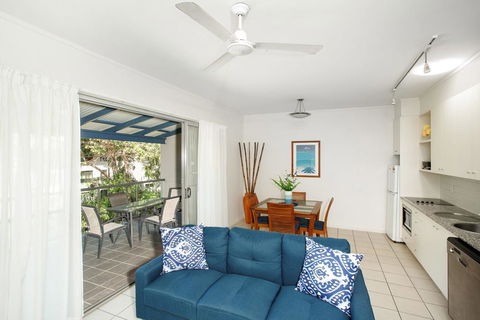 Baden 51 - Rainbow Shores, Air Conditioned, Walk To Beach, Swimming Pools - Accommodation Whitsundays 0