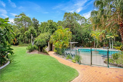 Baden 86 - Rainbow Shores, Walk To Beach, Top Floor, Air Conditioned Unit - Accommodation Whitsundays 2
