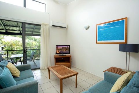 Baden 86 - Rainbow Shores, Walk To Beach, Top Floor, Air Conditioned Unit - Accommodation Whitsundays 0