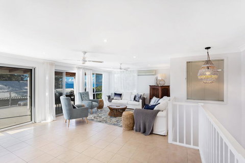 Bagnall Avenue, 1 - Accommodation Whitsundays 1