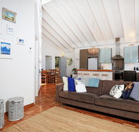 Balena  Culburra - Pet Friendly - 1 Min Walk to Beach - Accommodation Whitsundays