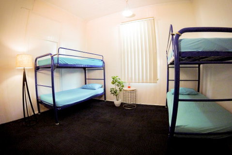Banana Bender Backpackers - Accommodation Whitsundays 1