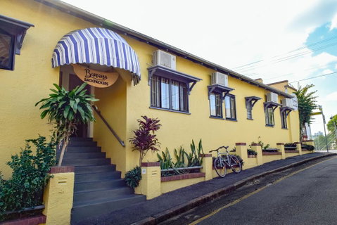 Banana Bender Backpackers - Accommodation Whitsundays 0
