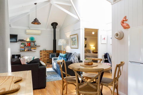 Bandalong Cottages - Accommodation Whitsundays 0