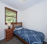 Barefoot Beach House 24 Essendene Road - Accommodation Whitsundays