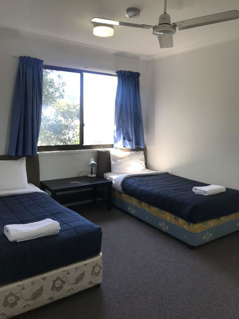 Bargara Beach Motor Inn - Accommodation Whitsundays 2