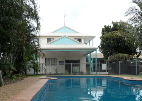 Bargara Beach Motor Inn - Accommodation Whitsundays 0