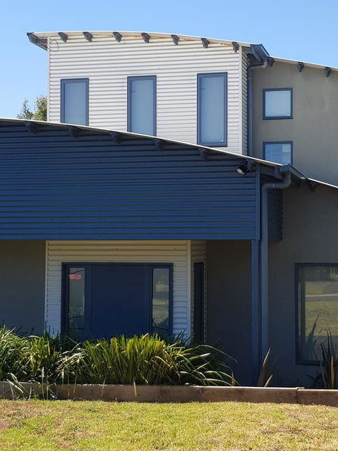 Bay Breeze Holiday Home - Accommodation Whitsundays 2