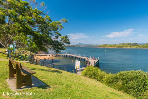Beach House In Mylestom - Accommodation Whitsundays 1